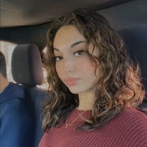 Meet your Posher, Kylee